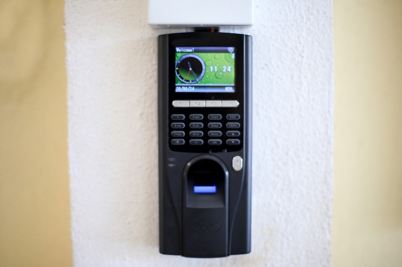 שעון נוכחות לעסק קטן