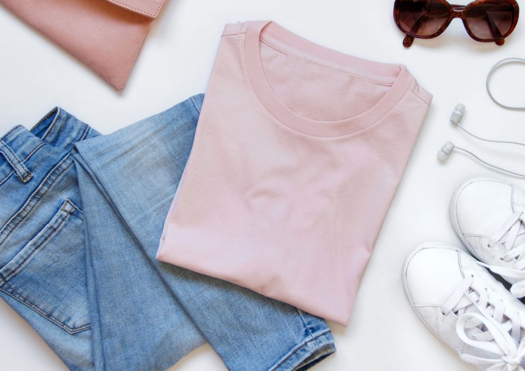 לוקים לנערות